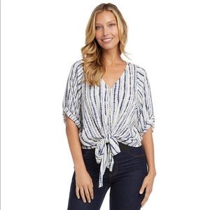 Tie front top Karen Kane size M
